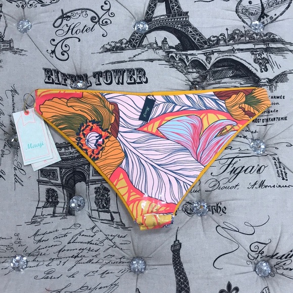 🎁 Maaji Split Reversible Bikini Bottoms - Picture 6 of 7